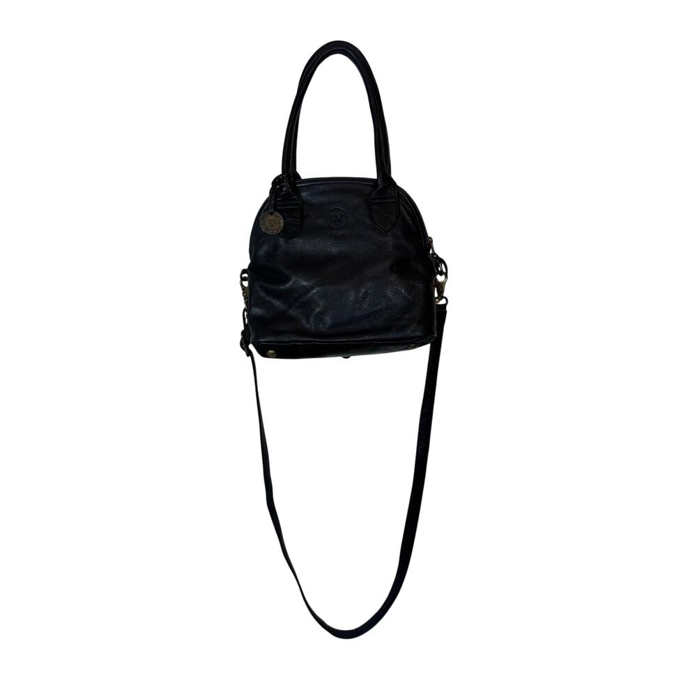 Wanderers Travel Co Banff Crossbody Bag Black Pebbled Leather - Picture 7 of 13